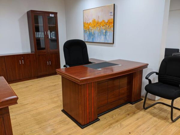 office desk, office table, manager's desk